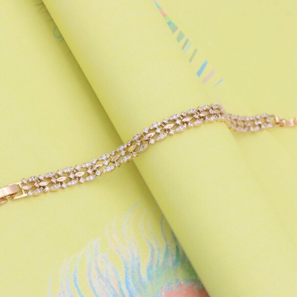 "Elegant Rose Gold Link Bracelet with Sparkling Marquise Crystals, XPBL0929 - Picture 3 of 13